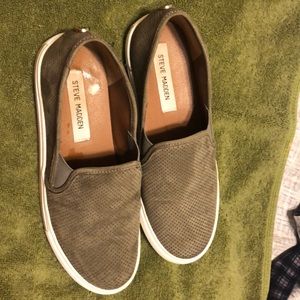 Steve Madden Slip on Olive-Gray